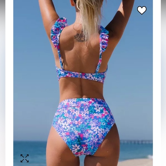 Women's Sundry Daisy Ruffled Bralette & High Waist Bikini Set - Picture 5 of 7